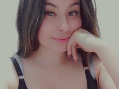 Mariana001 - female webcam at ImLive