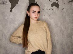 MarrieAnnWoods - female with brown hair and  small tits webcam at ImLive