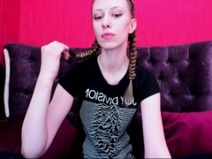 MartaAllenn - female with brown hair and  big tits webcam at LiveJasmin