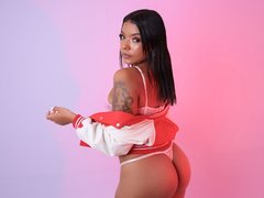 MeganTurner - female with black hair webcam at ImLive