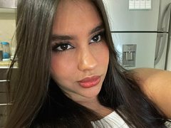 MelanieRioss211 from ImLive