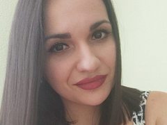 Melisssaaa - female with black hair webcam at ImLive