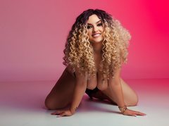 MiaMckenna - blond female with  big tits webcam at LiveJasmin