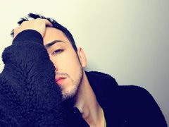 MichaelDanny - male webcam at LiveJasmin