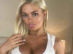 MilenaBia - blond female webcam at LiveJasmin