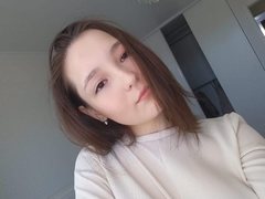 MilueSao - female with brown hair and  small tits webcam at ImLive