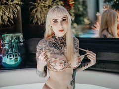 Miluska - blond female with  big tits webcam at ImLive