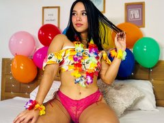Mindy_Star - female with black hair and  small tits webcam at ImLive