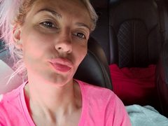 MissLaraHoney - blond female with  small tits webcam at xLoveCam