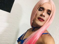 MisstresHilaryX - shemale webcam at xLoveCam