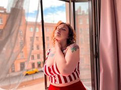 miaurxlove - female with red hair webcam at ImLive