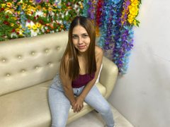 mirandanovas - female with brown hair and  small tits webcam at ImLive