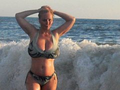 missterra - blond female with  big tits webcam at ImLive