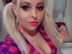 MollyGoodhead - blond female with  big tits webcam at ImLive