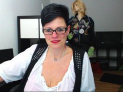MollySun1 - female with black hair and  big tits webcam at ImLive