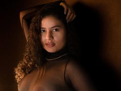 MorganQuinn - female webcam at xLoveCam