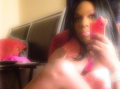 mochats - shemale with black hair and  small tits webcam at ImLive
