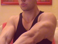 MuscleHunkBrad - male webcam at ImLive