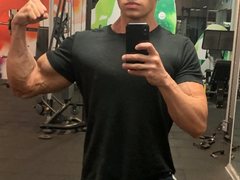 MuscleBrad from ImLive