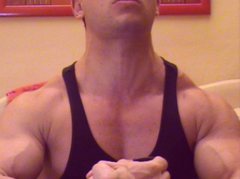 MuscleHunkBrad - male webcam at ImLive