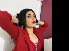 NatyPinnt - shemale webcam at xLoveCam