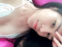 OrsaTSxx - shemale with black hair and  big tits webcam at ImLive