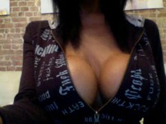 Paris_Pirelli - shemale with black hair and  big tits webcam at ImLive