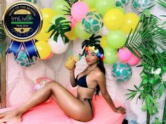 PAULACRUZHoot - female with black hair and  small tits webcam at ImLive