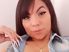 Penelope_03 - female webcam at ImLive