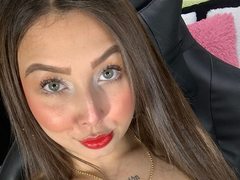 PinkOspinaa - female with red hair and  small tits webcam at ImLive