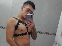 RedLuarXx - male webcam at ImLive