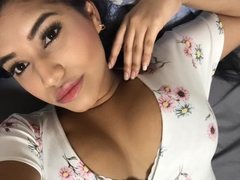 salome_sex - female with black hair and  big tits webcam at ImLive