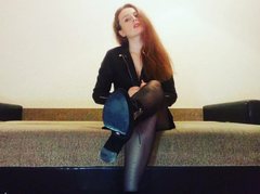 SeductiveMistress - female with brown hair and  small tits webcam at ImLive