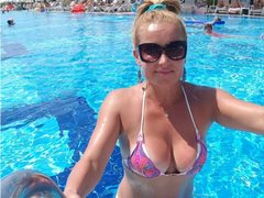 sexybeatrice2019 - blond female with  big tits webcam at ImLive