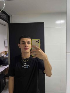 slim_lewis - male webcam at ImLive