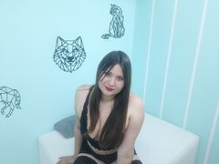 Sofia_Olivares - female with black hair and  small tits webcam at ImLive