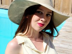 StaceyPark - female with brown hair and  big tits webcam at LiveJasmin