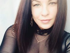 SweetCandy - female webcam at ImLive