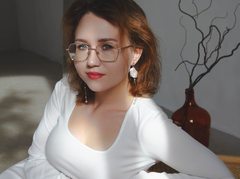 TeresaFelps - female with brown hair and  big tits webcam at LiveJasmin