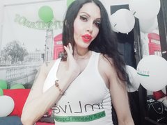 thaislegs - shemale with black hair and  big tits webcam at ImLive