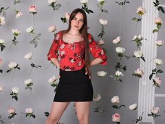 VeronicaTaylor - female with brown hair webcam at xLoveCam