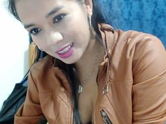 yesica100 - female with black hair and  small tits webcam at ImLive