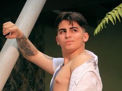 AaronCass - male webcam at LiveJasmin