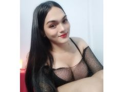 AddisonWillers - shemale with black hair webcam at LiveJasmin