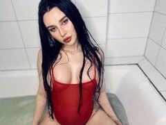 AdrianaRouse - female with brown hair and  big tits webcam at LiveJasmin