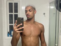 AlbertoEliezer from LiveJasmin