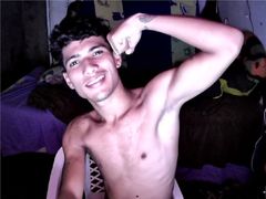 AlejoDiaz - male webcam at LiveJasmin