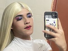 AlexaSaenz - blond shemale webcam at xLoveCam