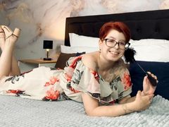 AliceMisora - female with red hair webcam at LiveJasmin