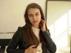 AlisaBlace - female with brown hair and  small tits webcam at LiveJasmin